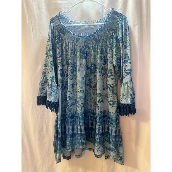 ONE WORLD Tops - OneWorld Smocked Floral Tunic Top – Size L